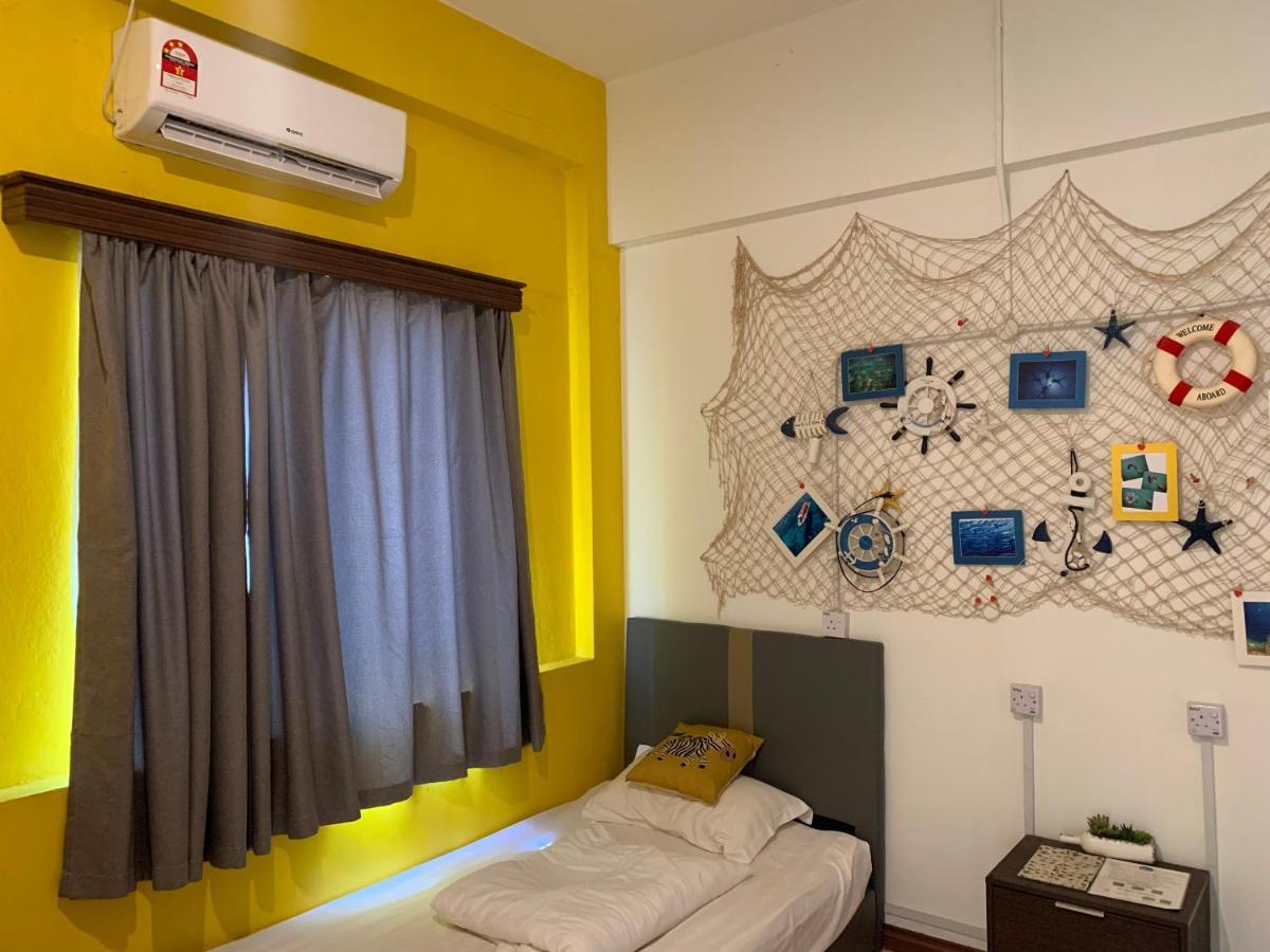 Moonlight Inn Semporna Bagian luar foto