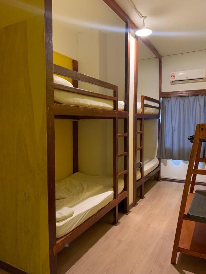 Moonlight Inn Semporna Bagian luar foto